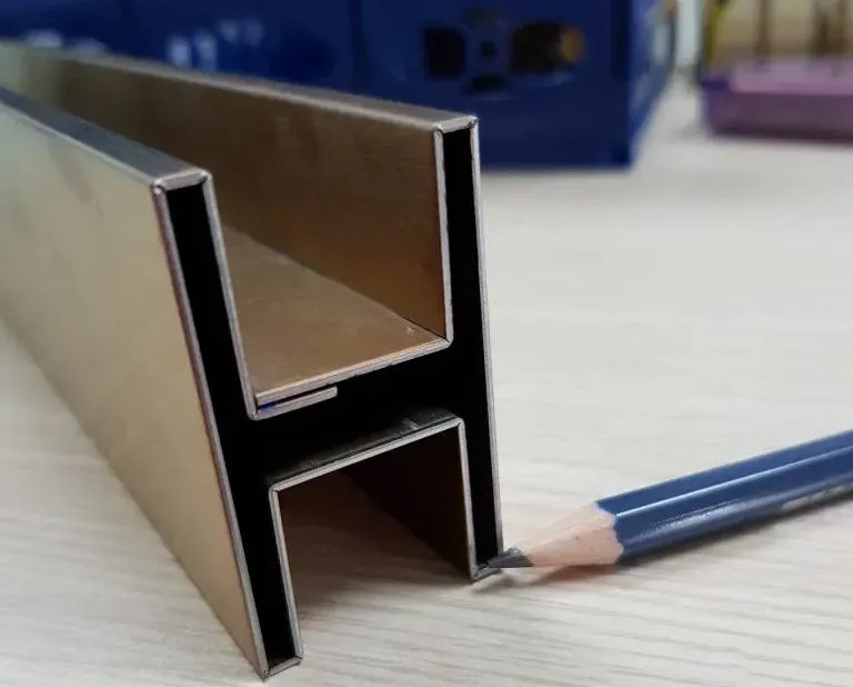 dich-vu-gia-cong-chan-u-inox