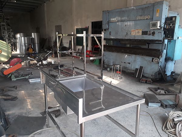 dich-vu-gia-cong-inox-tai-tphcm